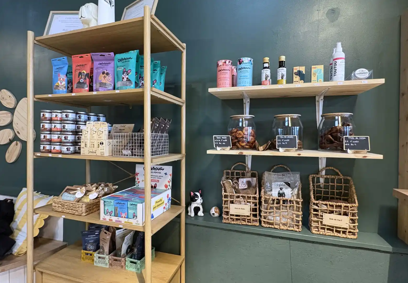 Boutique pour chiens chez Puppy Corner à Jouy-aux-Arches près de Metz